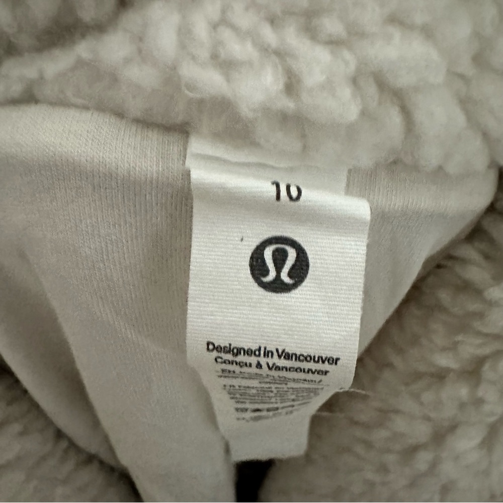 Lululemon Cinchable Fleece Zip Up Jacket in Bone Size 10 EUC - Picture 4 of 12